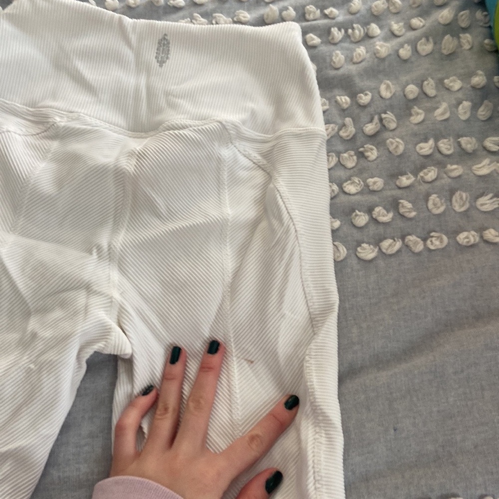 white leggings ribbed